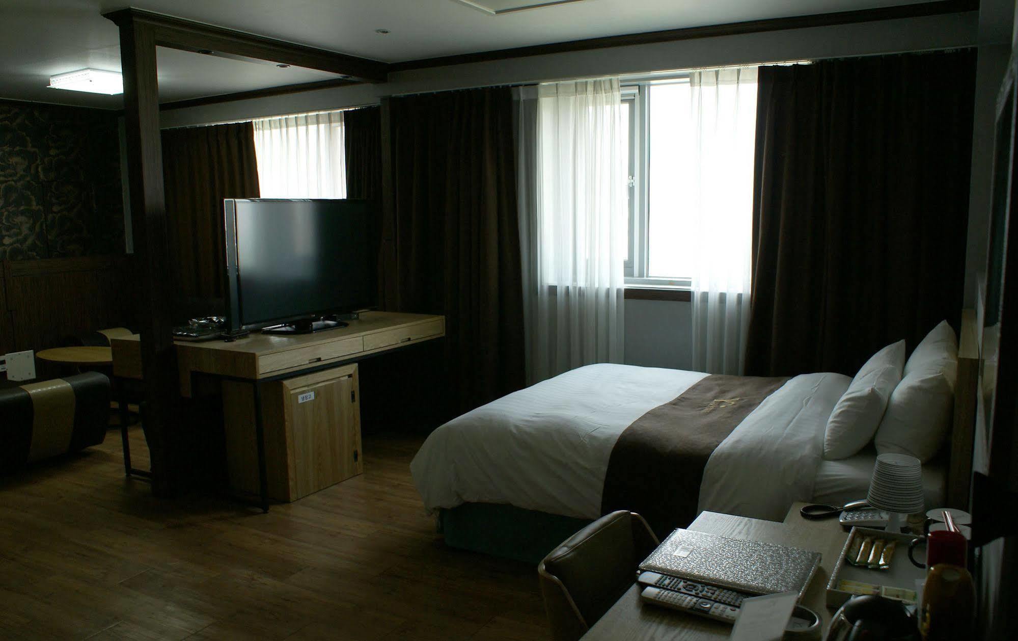 Y Ocean Hotel Yeosu Eksteriør billede